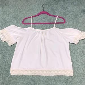 White Cold-Shoulder Top W/ Lace Trim. NWT!!!